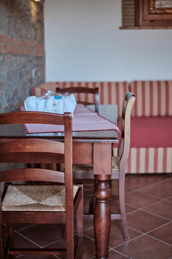 Pavone Alloggio per agriturismo *